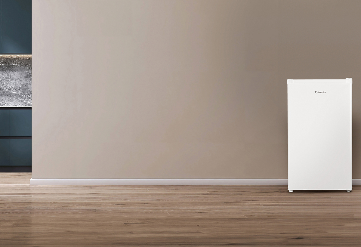 To ψυγείο σε έναν χώρο.